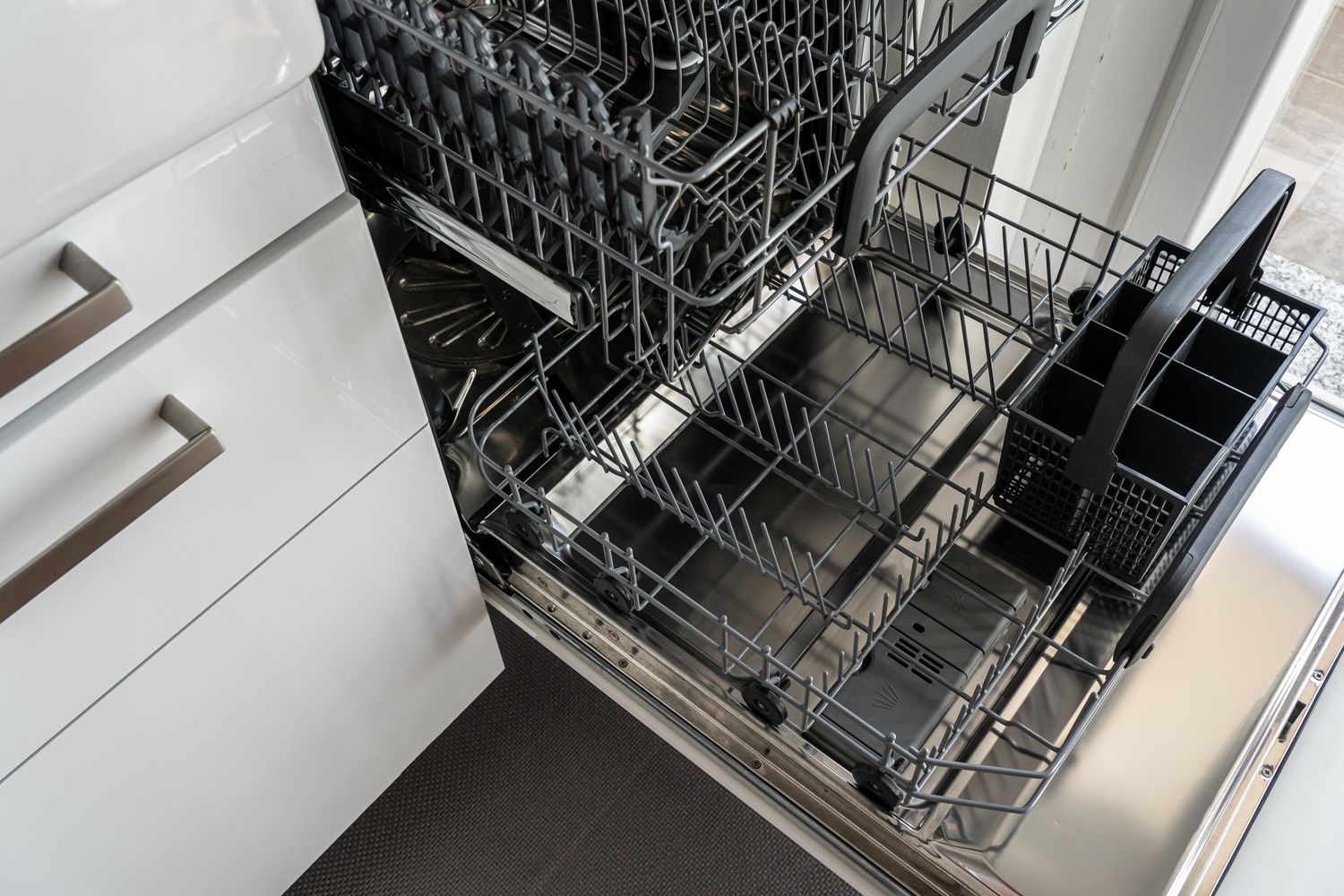 Dishwasher Repair & Cleaning Service Near Me In Delhi NCR